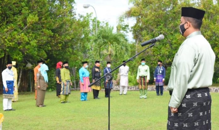 ASN-di-Kuansing-Riau-Berikrar-Tidak-Terlibat-Politik-Praktis-Tahun-Ini