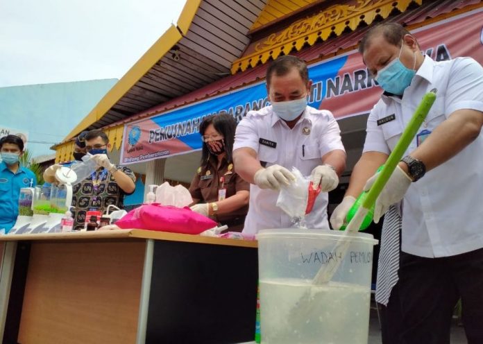 BNNP-Riau-Musnahkan-Narkoba-1,4Kg-Sabu-dan-3.264-Butir-Ekstasi